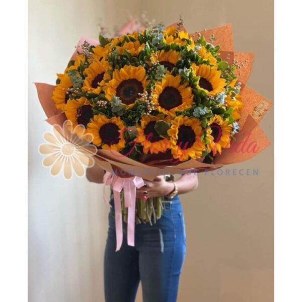Bouquet Buchón Girasol Canela