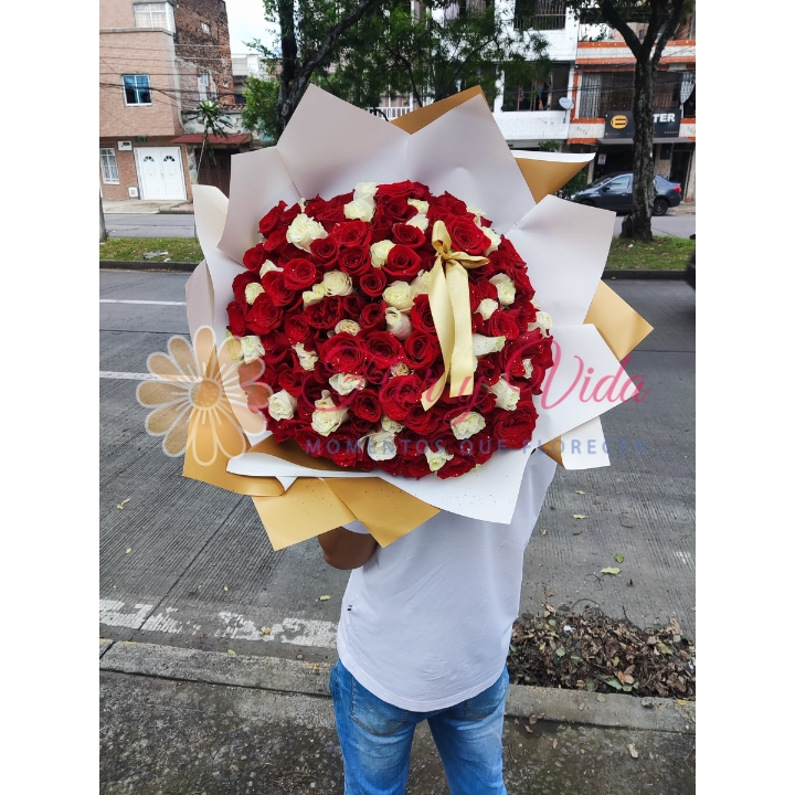 RAMO BUCHON DOS COLORES EN CALI RAMO BUCHON DOS COLORES EN CALI Floristería en Cali | Flor y Vida | Envío Gratís