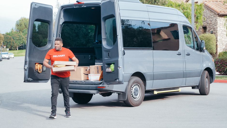 Cajas de rosas amor y amistad Cali — Logística de entrega: cómo asegurar que lleguen intactas